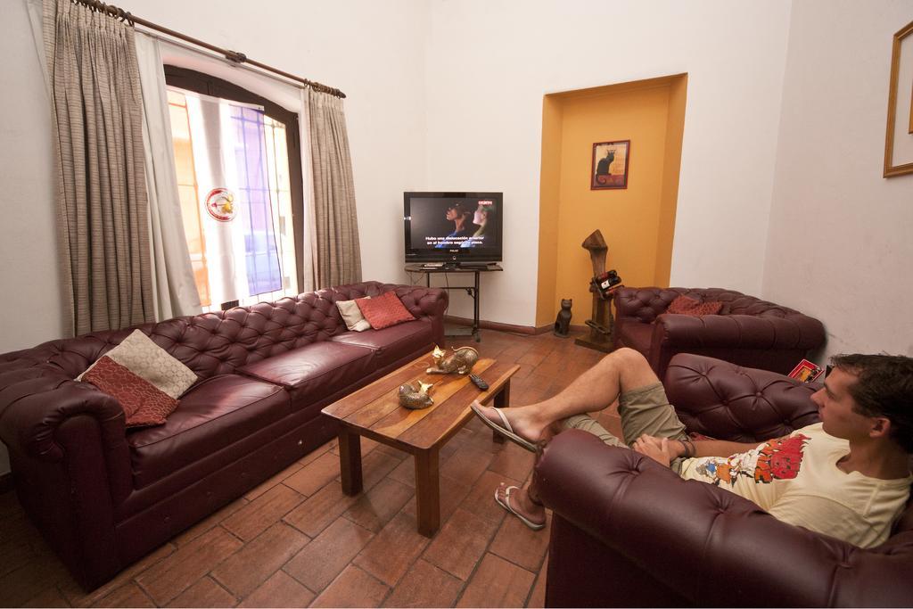 Black Cat Hostel Asuncion Exterior photo