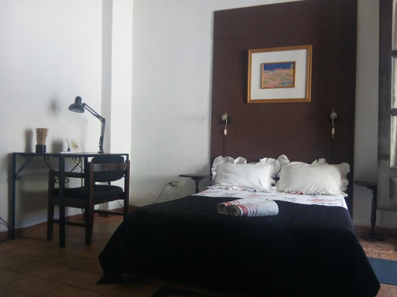 Black Cat Hostel Asuncion Exterior photo